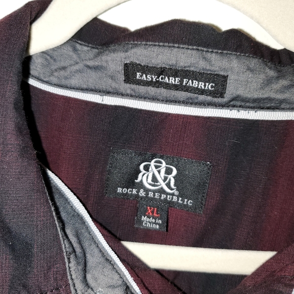 Rock & Republic Men's Black/Red Button Down 267 - Picture 4 of 5